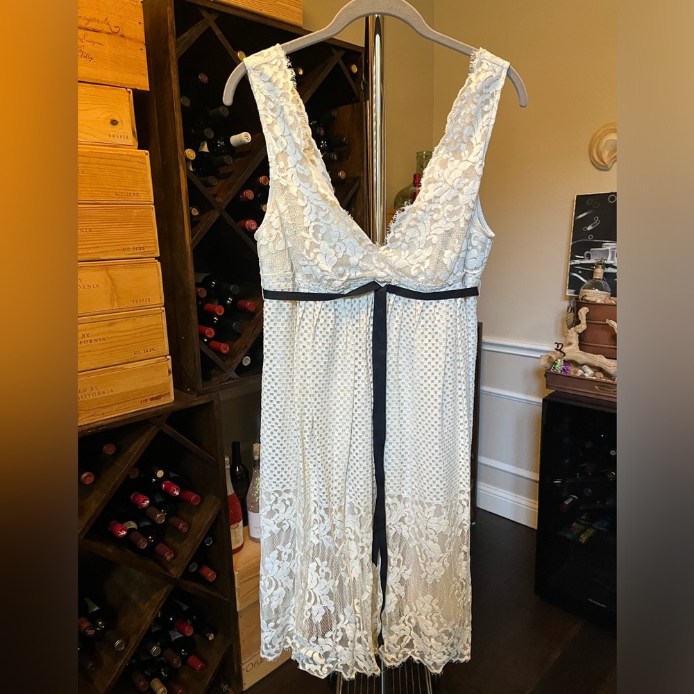 BCBG beautiful never worn ivory lace dress
